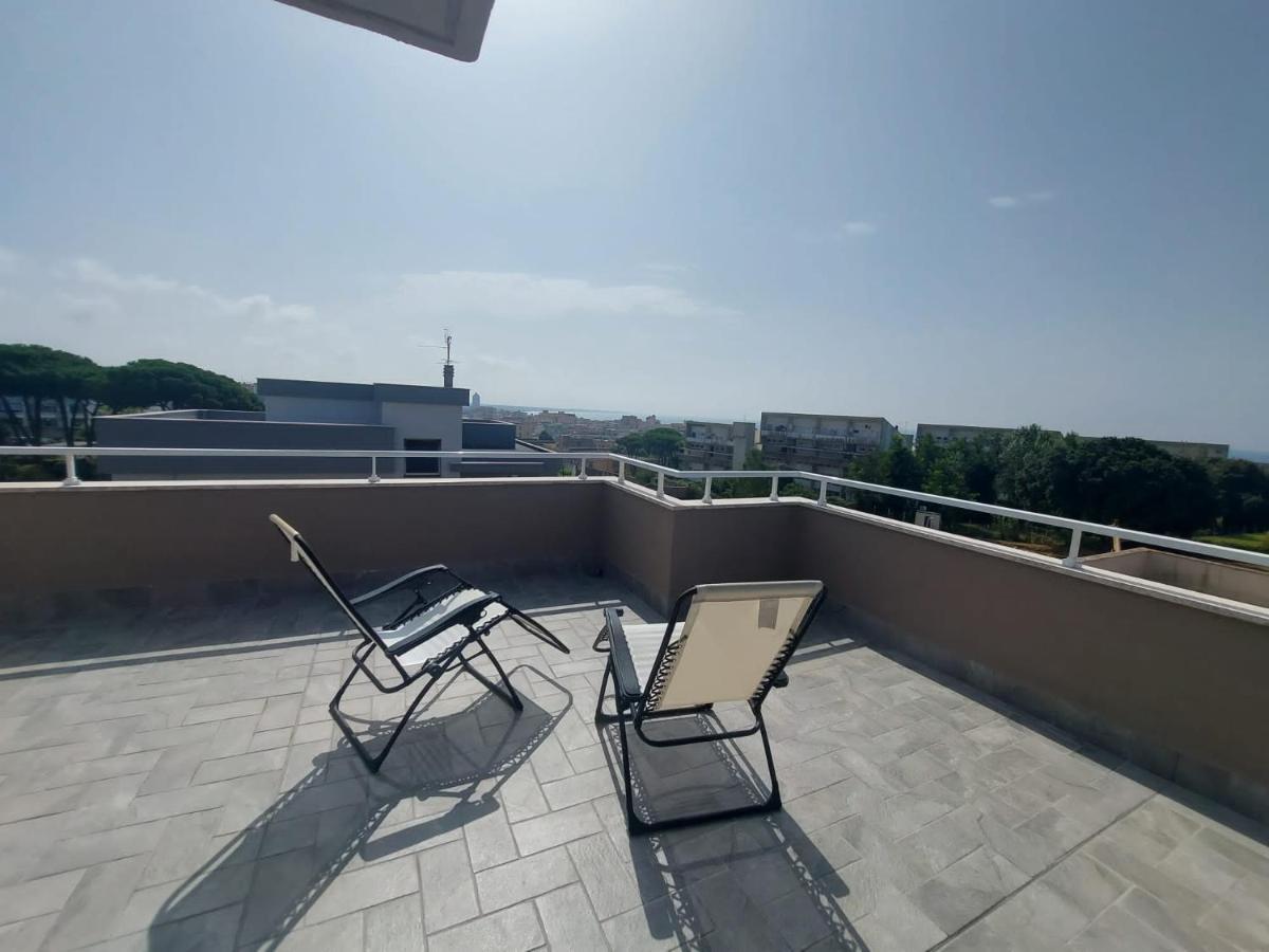 Апартаменти Terrazza Delle Rose Неттуно Екстер'єр фото